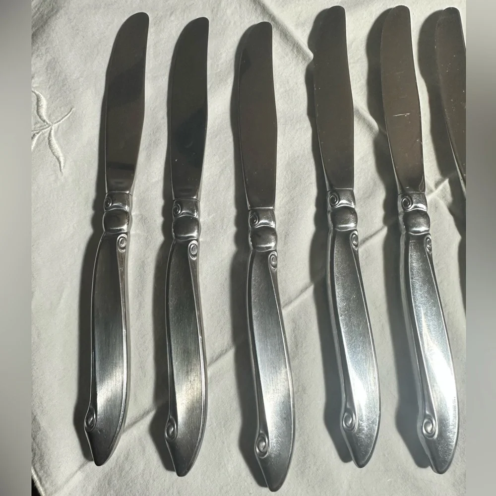 ONEIDA ONEIDACRAFT PREMIER WM A ROGERS SHORELINE STAINLESS FLATWARE 10 Knives